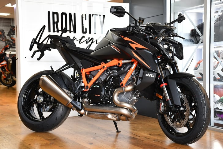 KTM 1390 SUPER DUKE R EVO