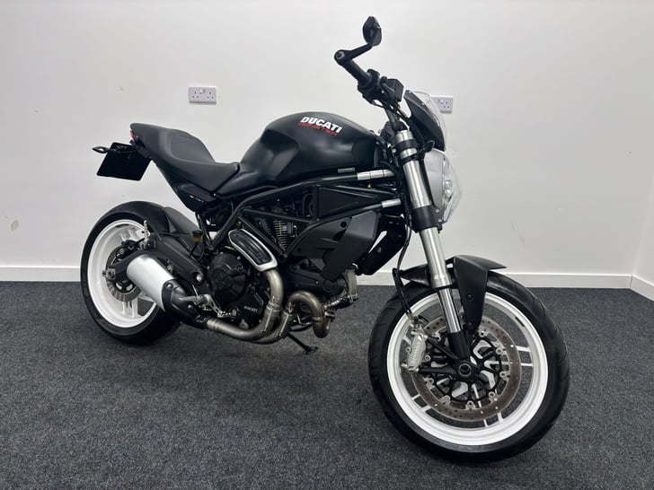 Ducati MONSTER 797 PLUS