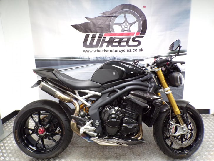 Triumph SPEED TRIPLE RS