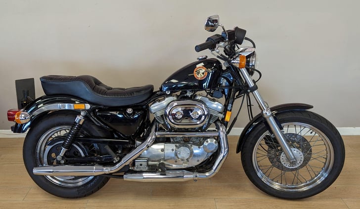 Harley-Davidson SPORTSTER 883