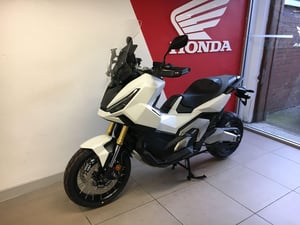 Used Honda X-ADV X-ADV 750 2025 for sale in Newcastle upon Tyne | Image 2