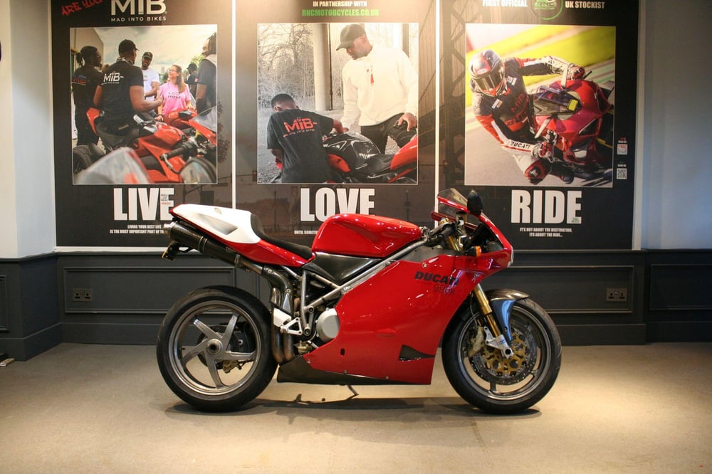 Used Ducati 996 996R for sale in Watford