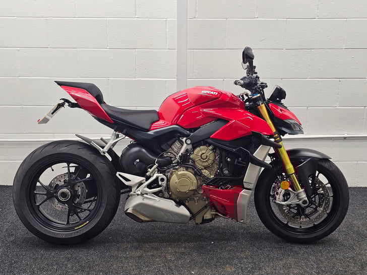 Ducati STREETFIGHTER V4 S