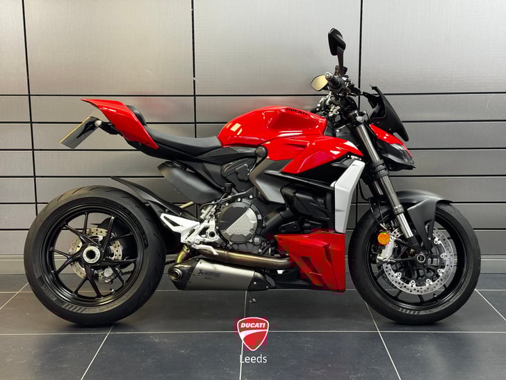 DUCATI STREETFIGHTER V2