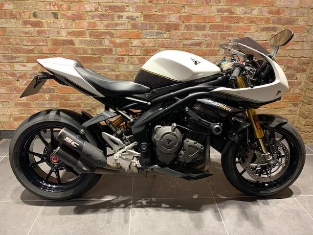 TRIUMPH SPEED TRIPLE 1200 RR