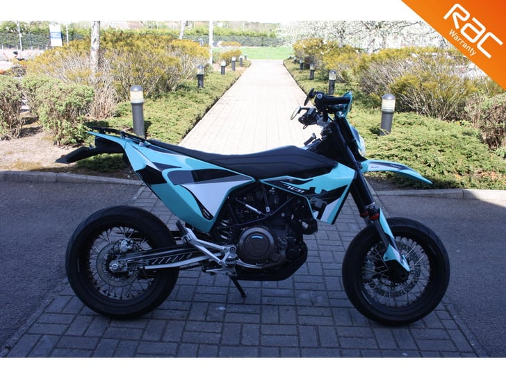 Husqvarna 701 SUPERMOTO