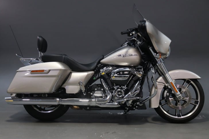 Harley-Davidson TOURING FLHX STREET GLIDE