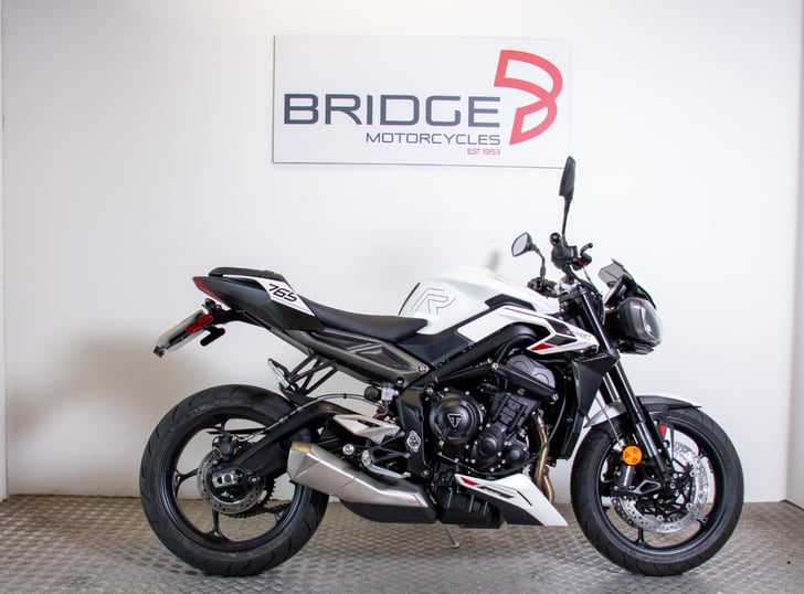 Triumph STREET TRIPLE 765 R