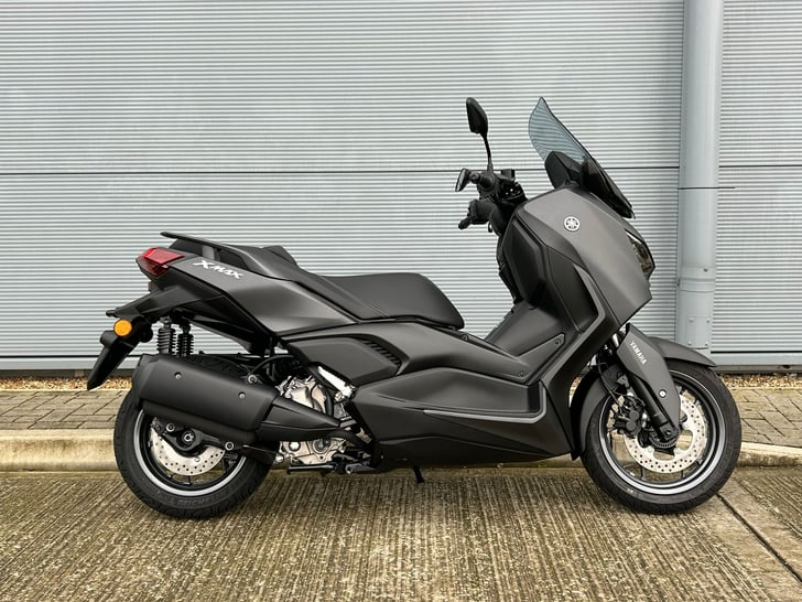 Yamaha XMAX 300