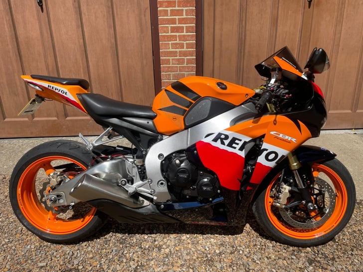 Honda CBR1000RR FIREBLADE