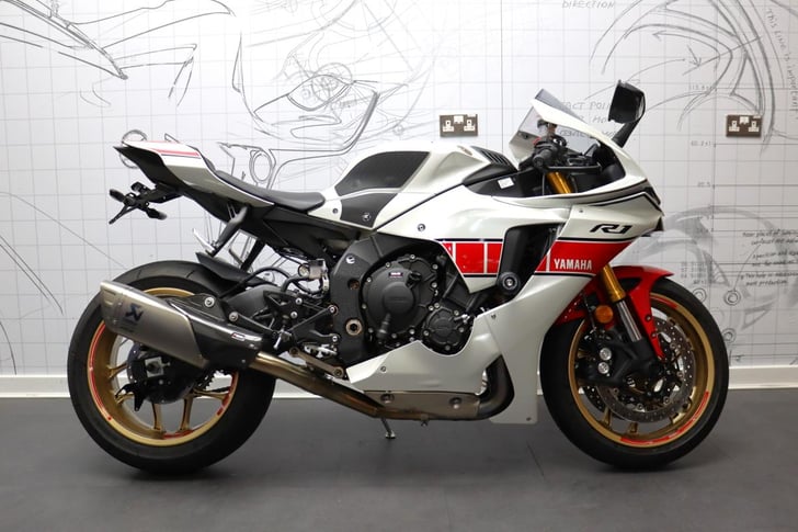 YAMAHA YZF R1 21 (YZF1000) 