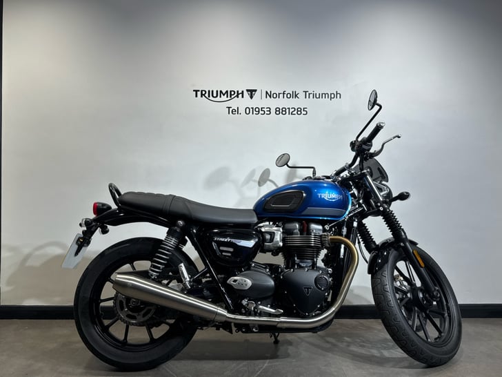 Triumph STREET TWIN