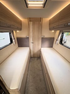 Used Elddis MAGNUM 185 MAGNUM 185 for sale in Wythall | Image 2