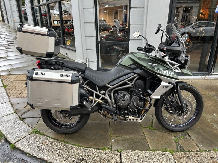 Triumph TIGER 800 XCX