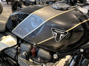 Used Triumph SPEED TWIN 900 SPEED TWIN 900 for sale in Stoke On Trent | Image 2