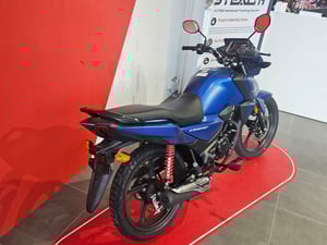 Used Honda CB125F CB125F for sale in Newcastle-under-Lyme | Image 2