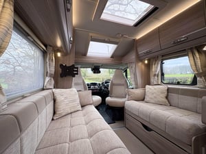 Used Elddis SUNSEEKER SUNSEEKER for sale in Wythall | Image 2