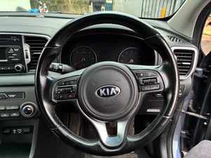 Used Kia SPORTAGE SPORTAGE 1 CRDI ISG for sale in Chesterfield | Image 3