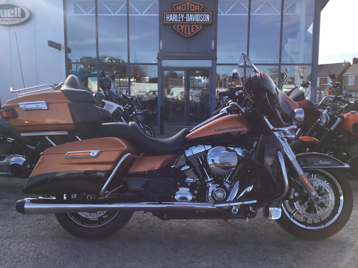 Harley-Davidson TOURING FLHTK ULTRA LIMITED