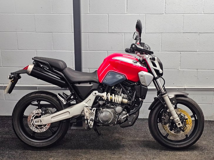 Yamaha MT-03