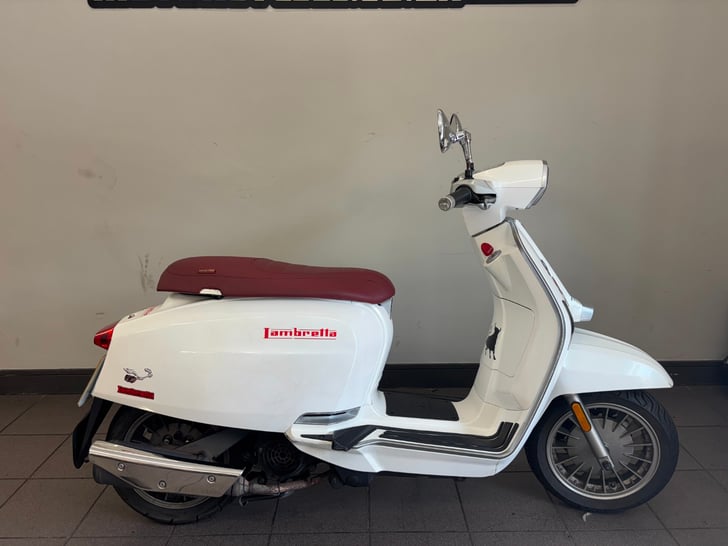 Lambretta V125 SPECIAL