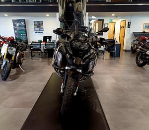 BMW R 1250 GS ADVENTURE TRIPLE BLACK