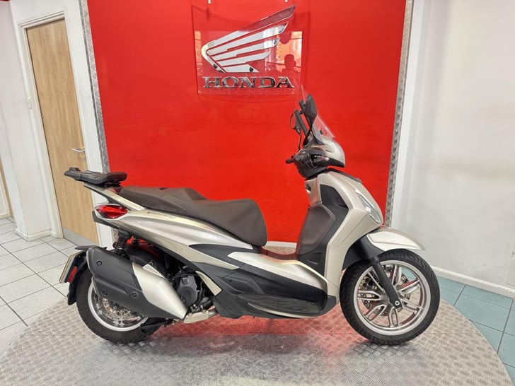 Piaggio BEVERLY 400