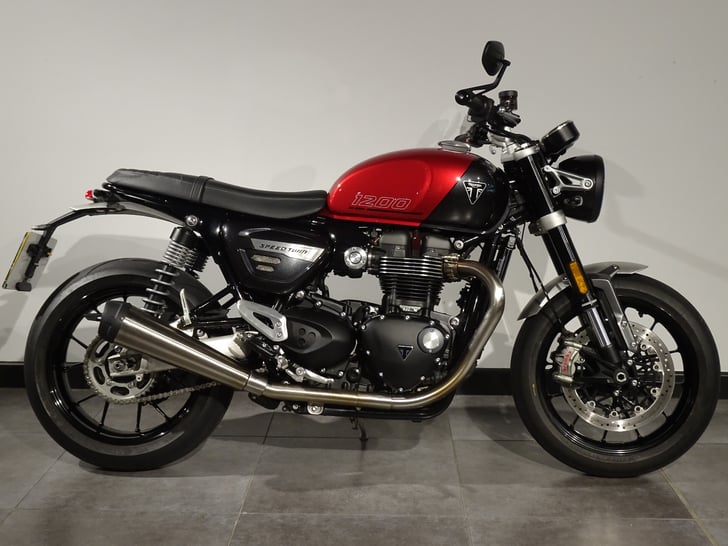 Triumph SPEED TWIN 1200