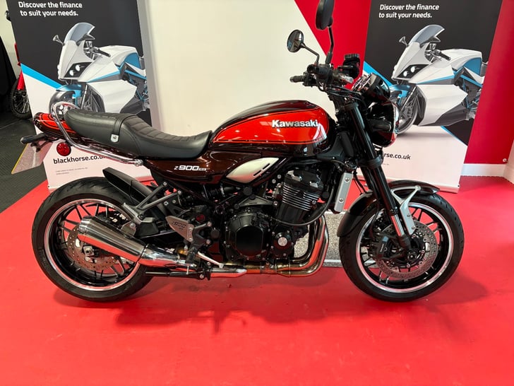 KAWASAKI Z900RS