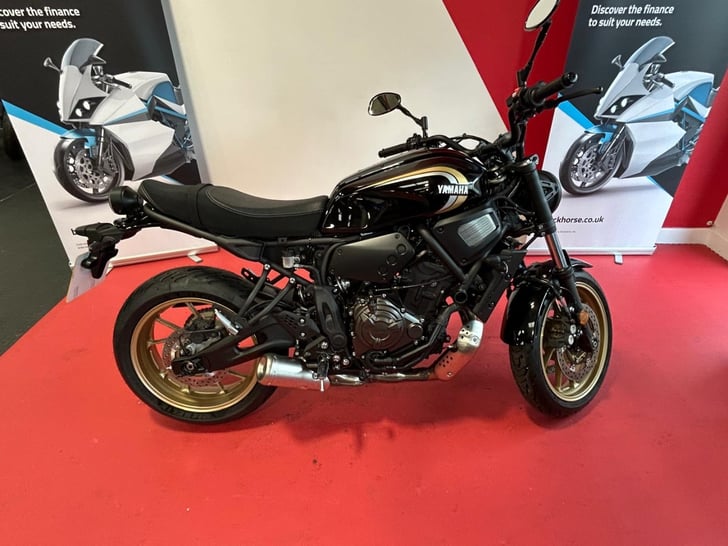 Yamaha XSR700
