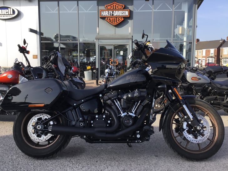 HARLEY-DAVIDSON FXLRST LOWRIDER ST 