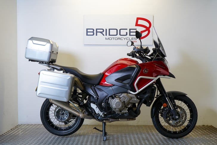 Honda VFR1200X HIGHLANDER -T DCT