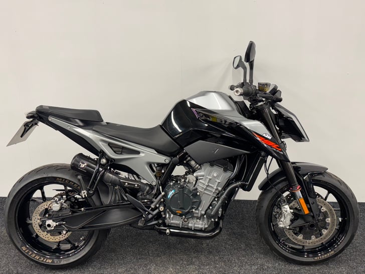 KTM 790 DUKE