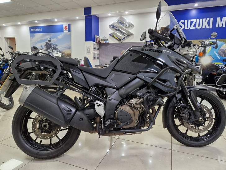 SUZUKI V-STROM 1050