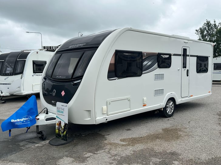 Swift CHALLENGER 590 AL - ALDE HEATING / BIKE RACK / SOLAR PANEL