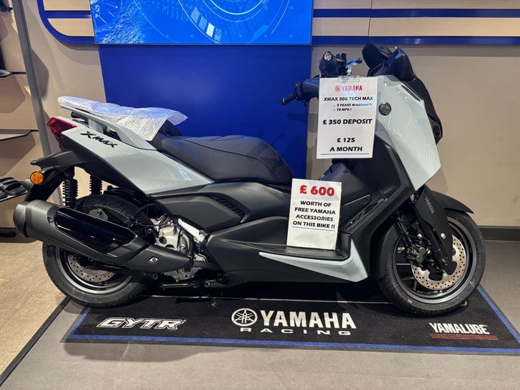 Yamaha XMAX 300 TECH MAX CVT V-BELT