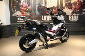 Used Honda X-ADV X-ADV 750 DCT for sale in Watford | Image 3