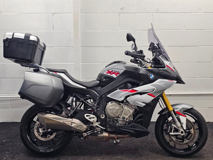 BMW S1000XR