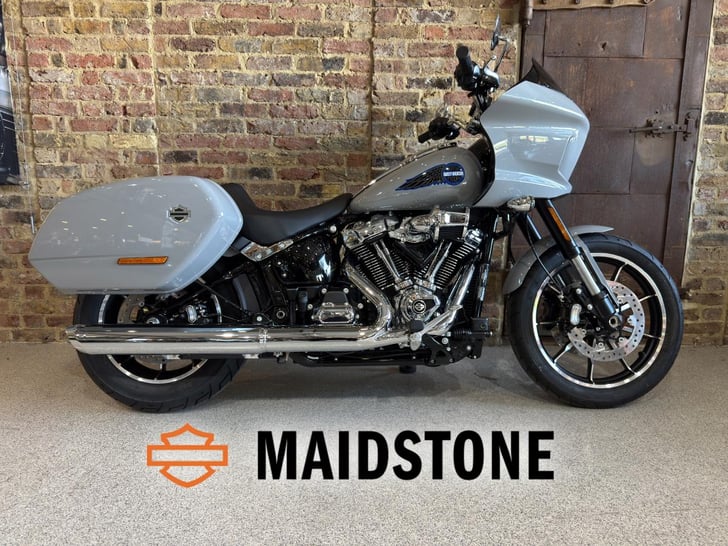 Harley-Davidson FXLRST LOWRIDER ST 