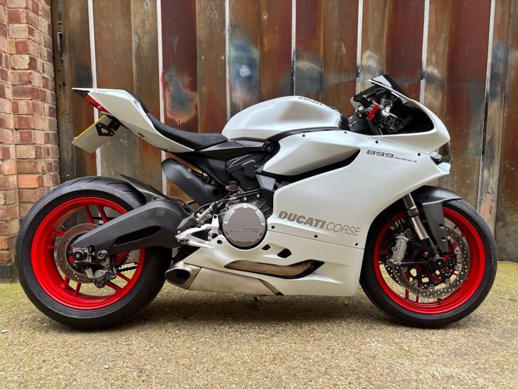 Ducati 899 PANIGALE 899