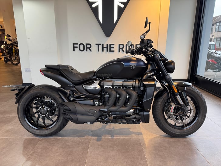 Triumph ROCKET 3 STORM R