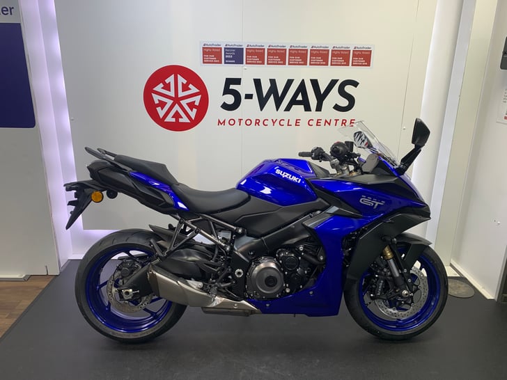 Suzuki GSX-S1000GT+