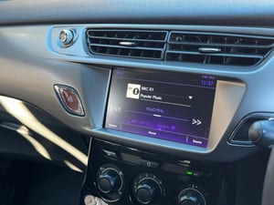 Used Ds Automobiles DS 3 DS 3 1.6 BLUEHDI CHIC EURO 6 (S/S) 3DR for sale in Chesterfield | Image 3