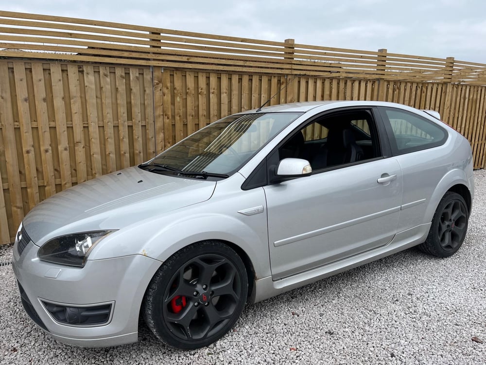 Used Ford FOCUS FOCUS 2.5 SIV ST-3 3DR for sale in Chesterfield