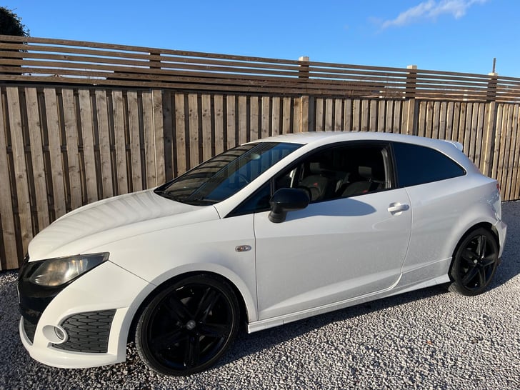 Seat IBIZA for sale in Chesterfield