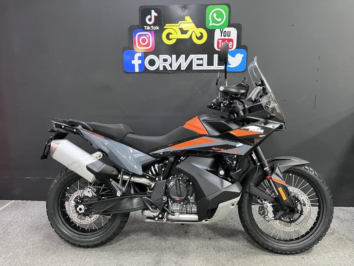 KTM 890 ADVENTURE 2024 