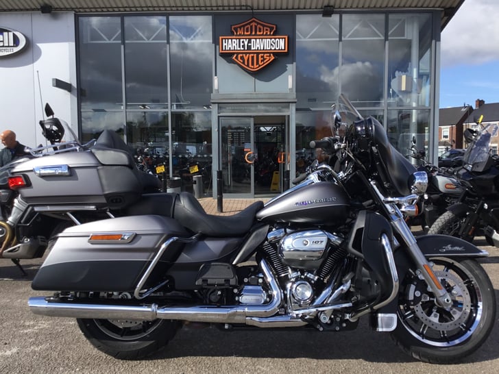 HARLEY-DAVIDSON TOURING FLHTK ELECTRA GLIDE ULTRA LIMITED