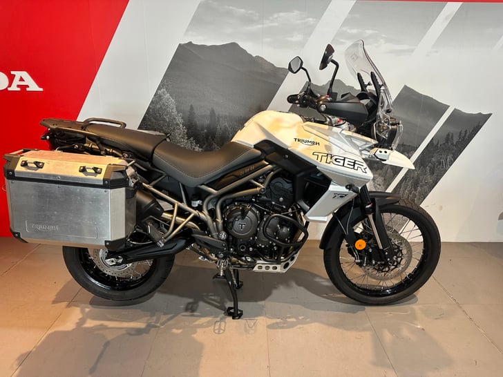 Triumph TIGER 800 XCA