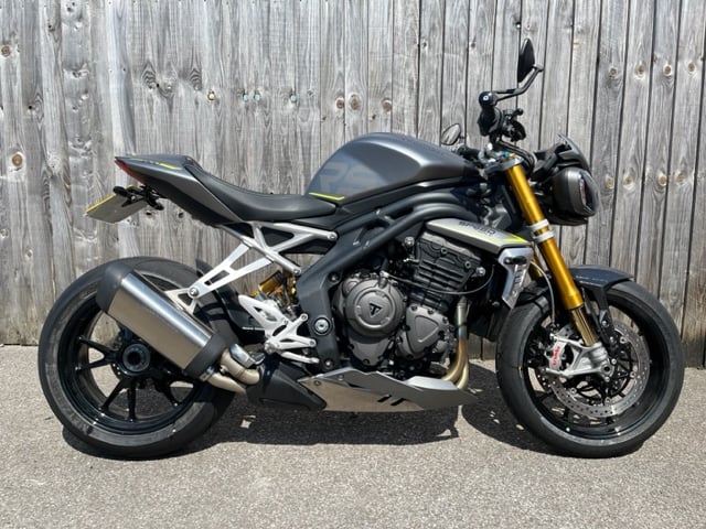 Triumph SPEED TRIPLE 1200 RS