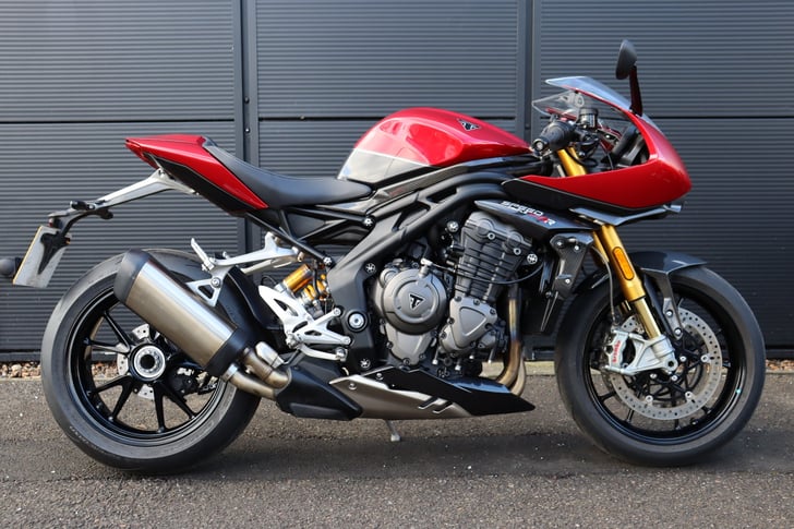 Triumph SPEED TRIPLE 1200 RR